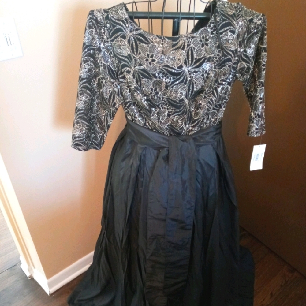 Black& Gold Gown